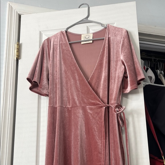 Fantastic Fawn Pink Maxi Dress - Picture 3 of 5